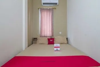 RedDoorz near Setiabudi One