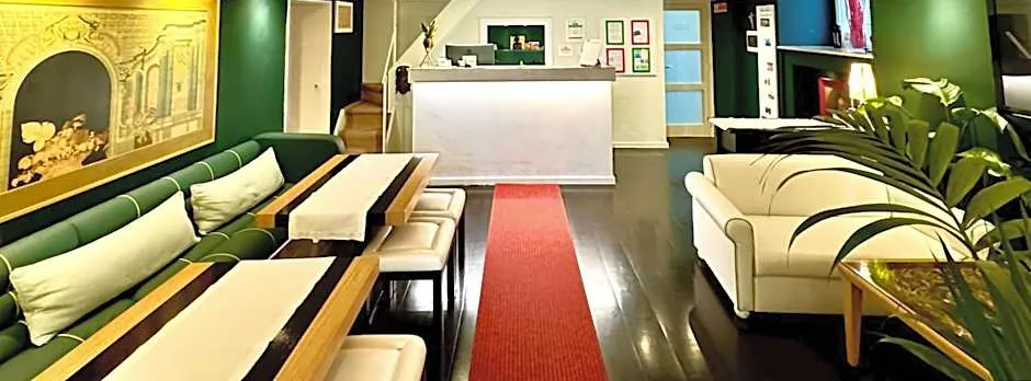 Sorrento Apartments