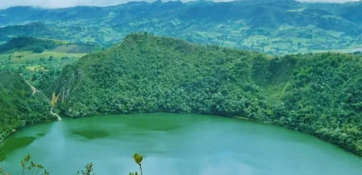 Tour Privado Mina de sal de Nemocón y Laguna de Guatavita desde Bogotá.
