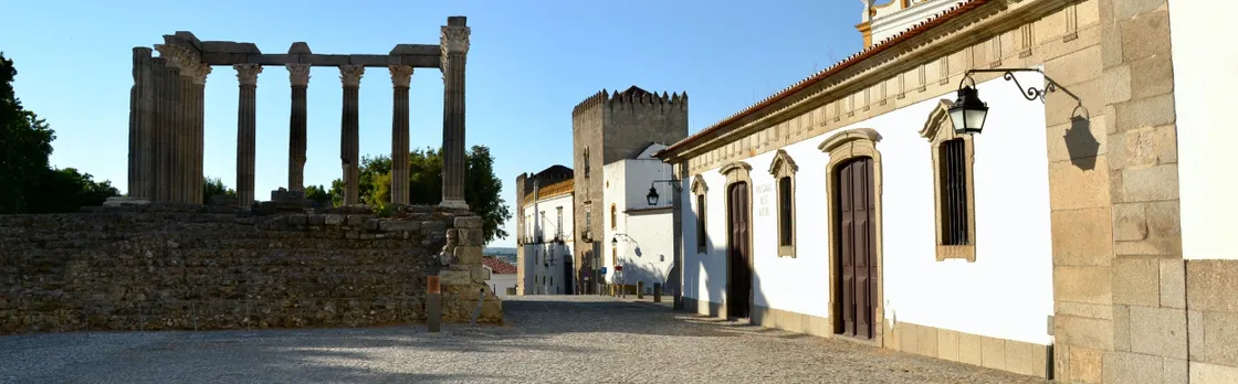 Self-guided discovery walk of Évora's cobbled streets and gardens