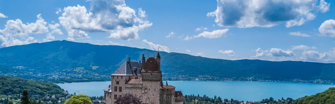 Private guided tour of Annecy's Historical Center