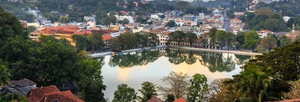 Airport Transfer - Katunayaka Airport to Kandy