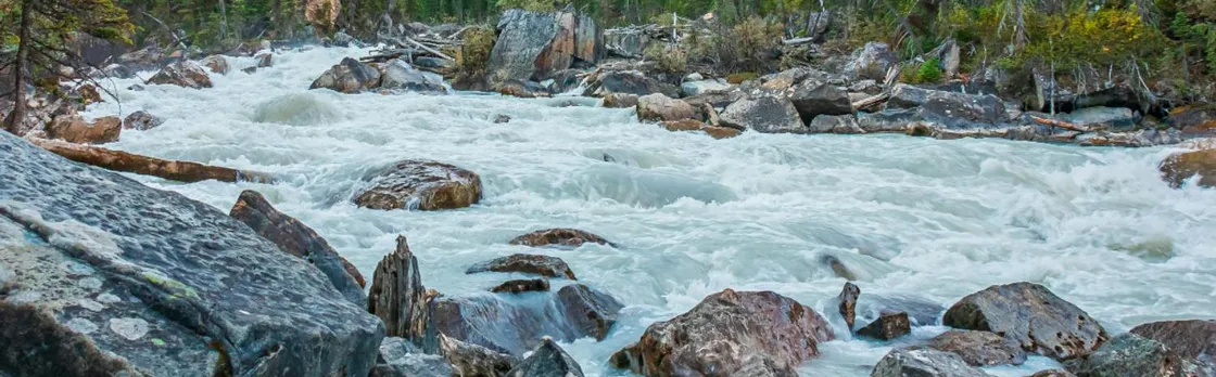 Self-guided Canadian Rockies drive and walk with audio tour