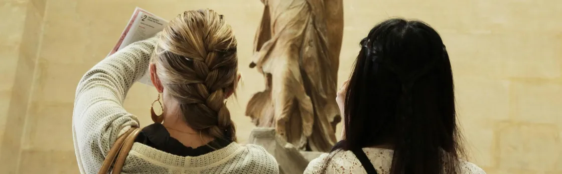 Louvre Museum Masterpieces Guided Tour with Reserved Access