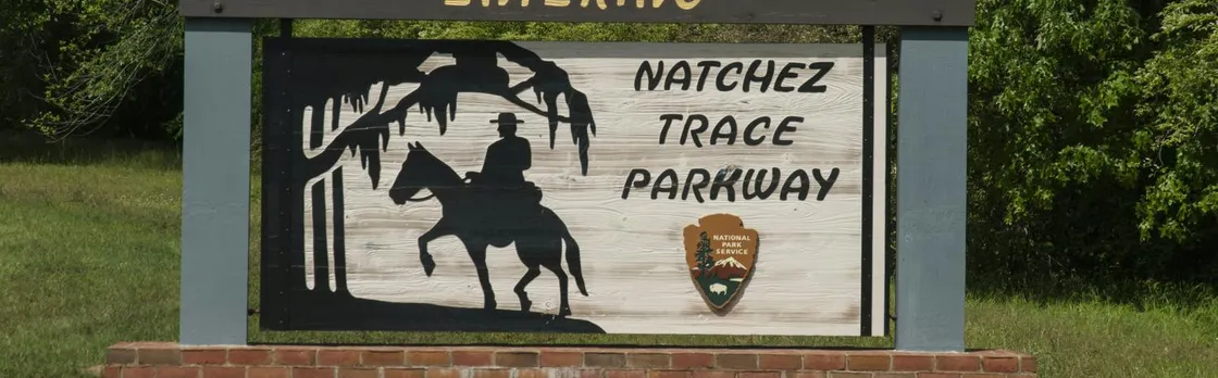 Natchez Trace Parkway Self-Guided Driving Audio Tour