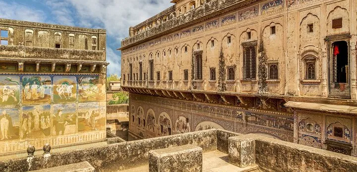 Private 2-Day Mandawa Tour from Jaipur with Bikaner Drop-Off