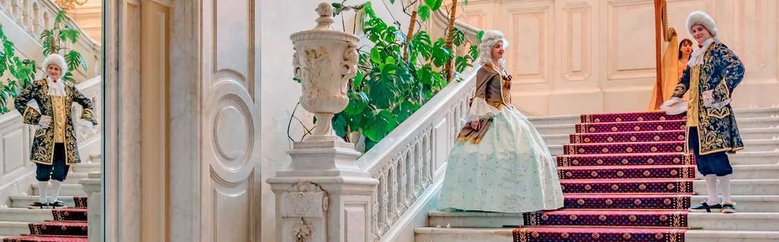 St. Petersburg: Yusupov Palace In-App Audio Tour with Ticket