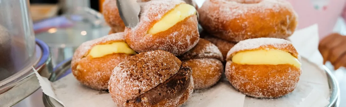 Guided tour of Oceanfront to discover the best donuts in Miami