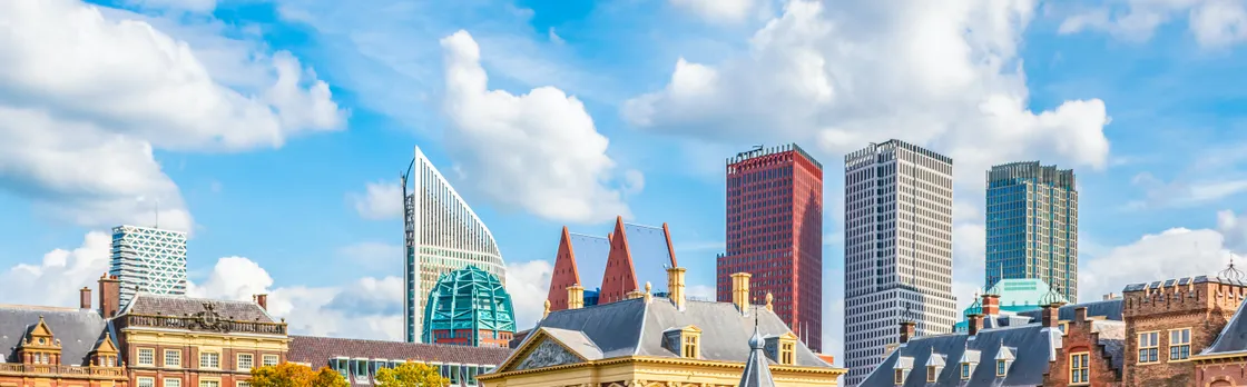 Self guided tour with interactive city game of The Hague