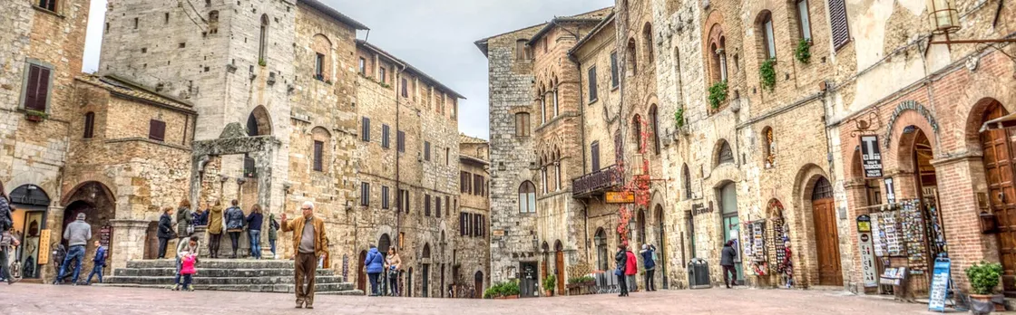 Private Tour - Classic Chianti Villages & San Gimignano with Wine Tastings & Lunch