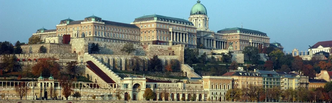 Buda Castle 3-hour tour with a friendly historian