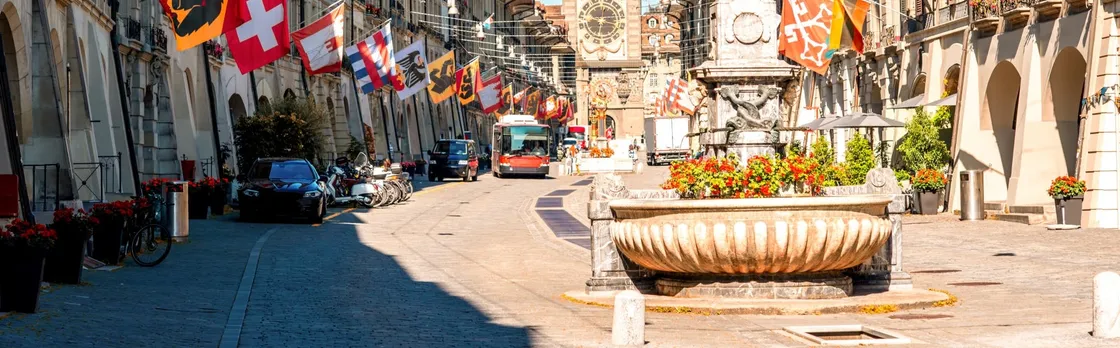 1-hour walking tour of Bern with a local
