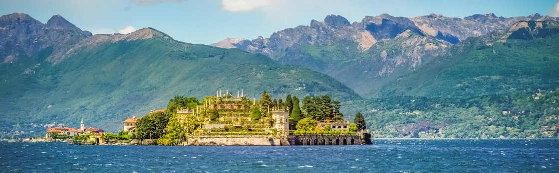 Navigation service from Stresa to Isola Madre, Isola Pescatori and Isola Bella