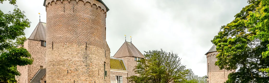 Self guided tour with interactive city game of Schagen