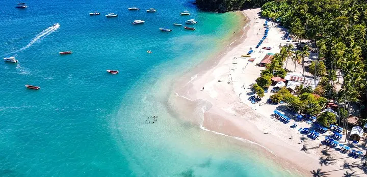 Visit Tortuga Island with Lunch from San José