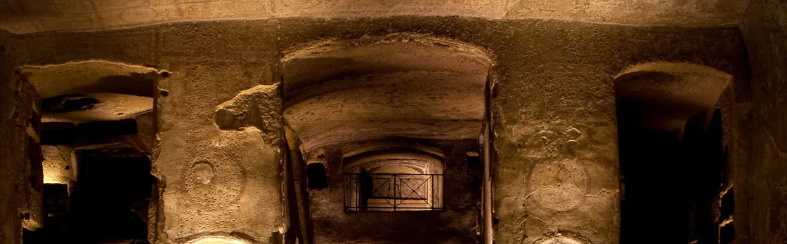 Guided tour of the Catacombs of San Gennaro