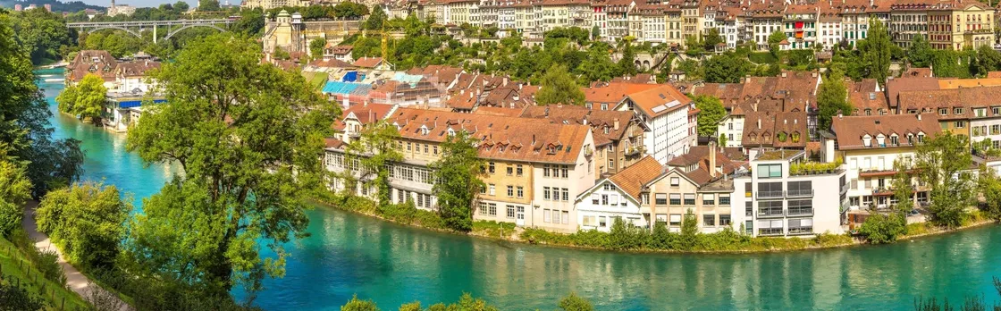 Top photo spots of Bern walking tour with a local