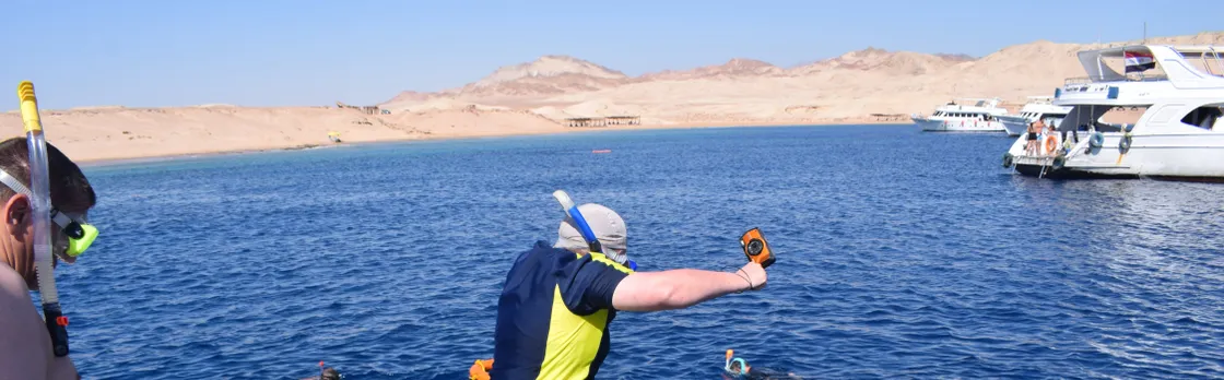 Half-day snorkeling boat trip in Sharm El Sheikh with lunch and drinks