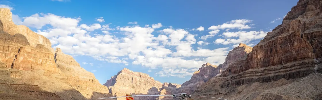 Grand celebration helicopter tour of Grand Canyon with picnic