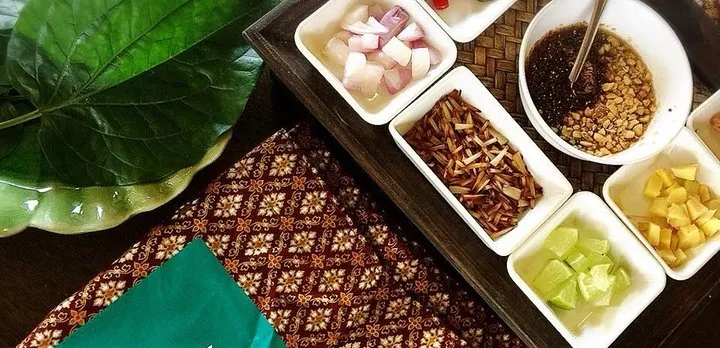 Ko Lanta Small-Group Thai Cuisine Cooking Class and Market Tour