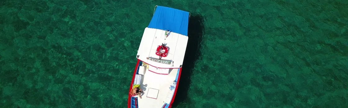 Blue Grotto in Sperlonga Private Boat Cruise