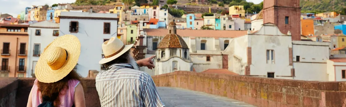 Market day in Bosa with guided tour and free time