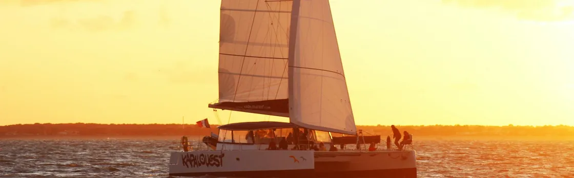 A 2-hour sunset catamaran experience from La Rochelle