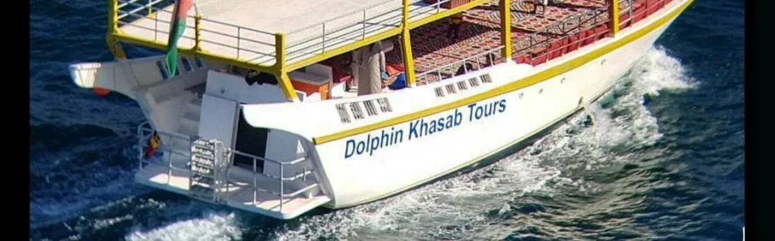 Fjords of Musandam dhow cruise half-day with drinks and fruit