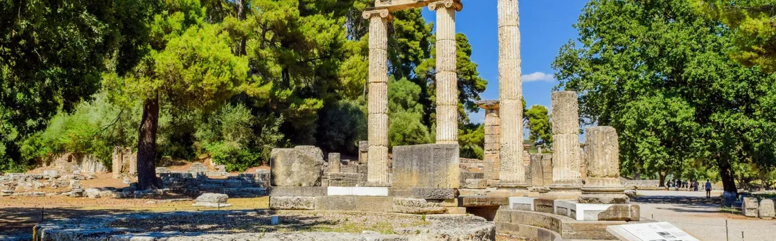 Guided tour of ancient Olympia with digital interactive visit