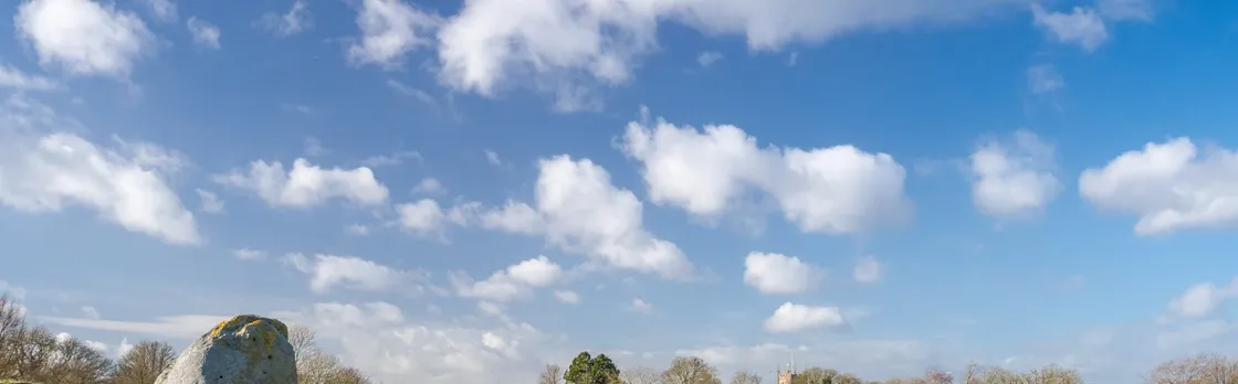 Stonehenge and the Cotswolds Guided Tour from Bristol