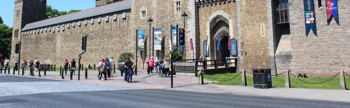 Doctor Who filming locations walking tour in Cardiff [Unofficial]