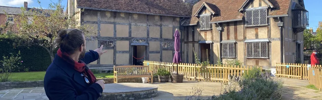 Self-guided audio tour of Shakespeares birthplace in Stratford upon Avon