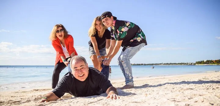 Hire Photographer, Professional Photo Shoot - Playa Del Carmen