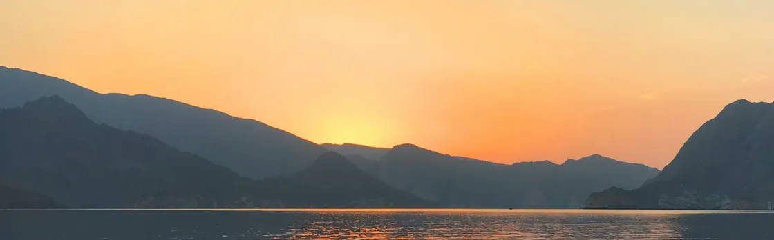 Full-day Dhow cruise between the Musandam Fjords