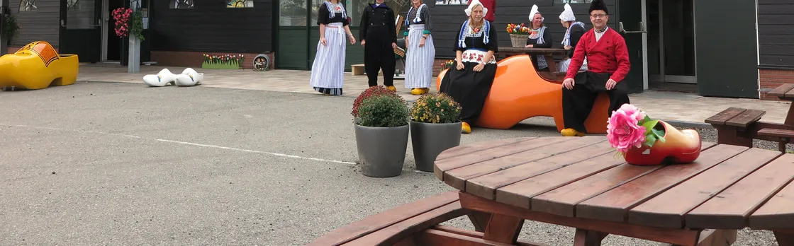 Simonehoeve cheese and clogs tour with mini Dutch pancakes