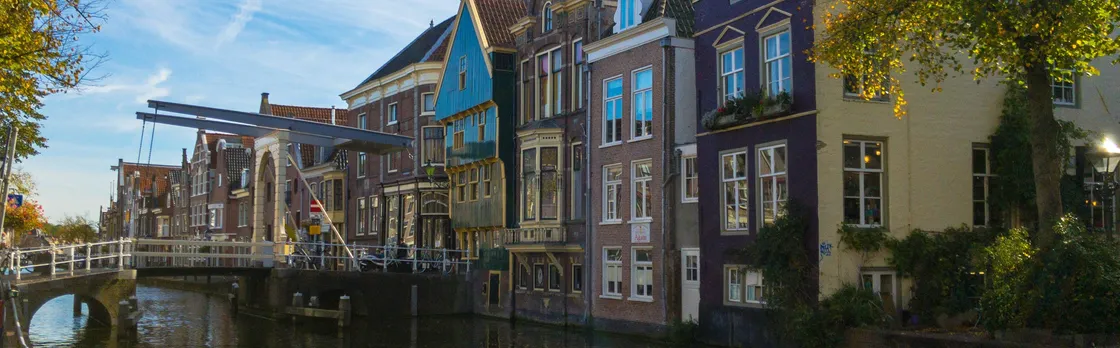 Self guided tour with interactive city game of Alkmaar