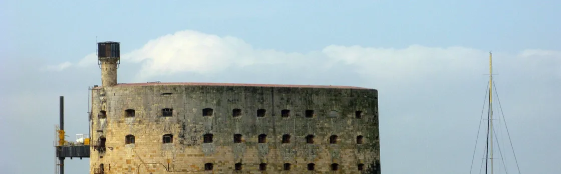 Fort boyard sailing cruise on a catamaran from La Rochelle
