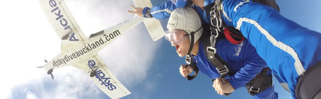 13,000ft skydiving experience in Auckland