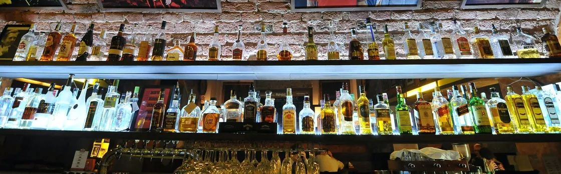 Private walking tour with Aperitivo tastings in Turin city center