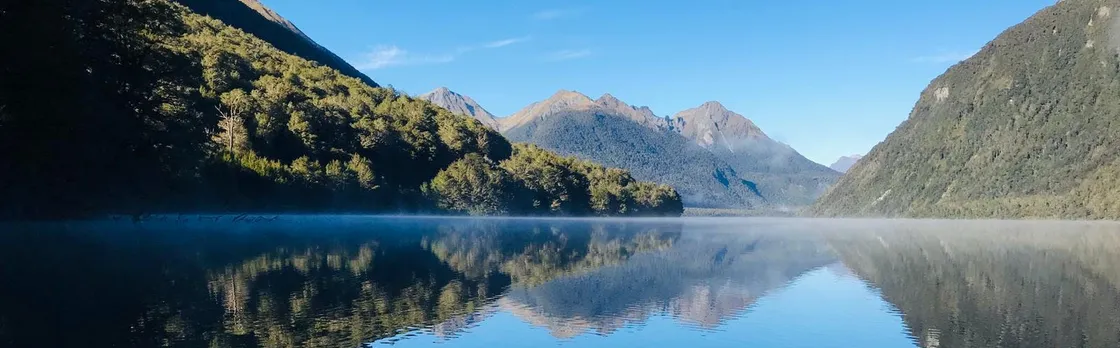 Milford Sound day tour and Boutique cruise with picnic lunch from Te Anau