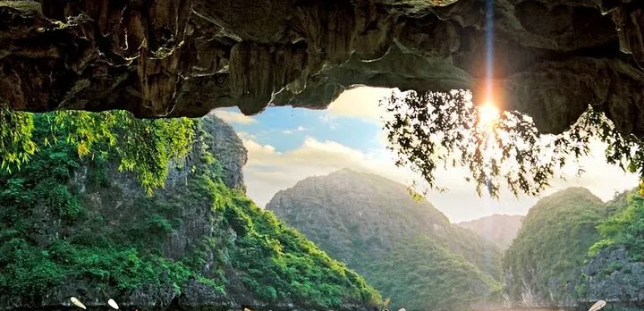 LAN HA BAY OVERNIGHT CRUISES (Less Tourist Area,Meals,Kayak,Bike)