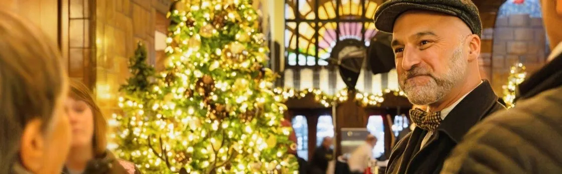 Vancouver Heritage Buildings Holiday Tour with Hot Chocolate