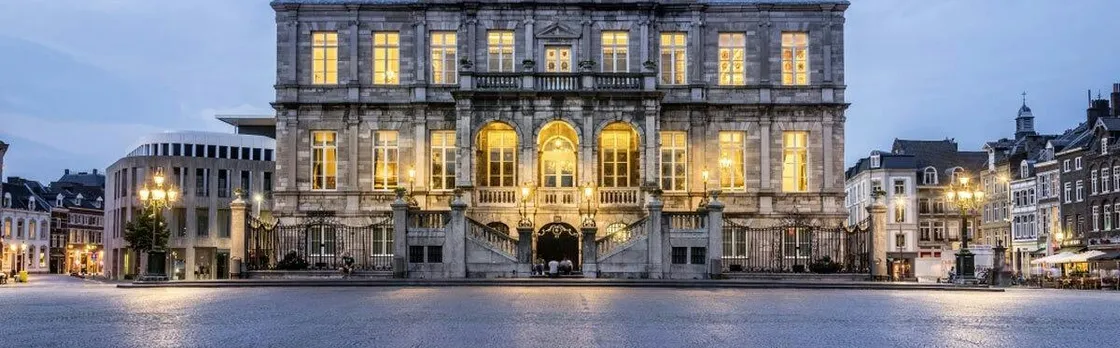 Maastricht self-guided audio tour app with 4.6km historic walk