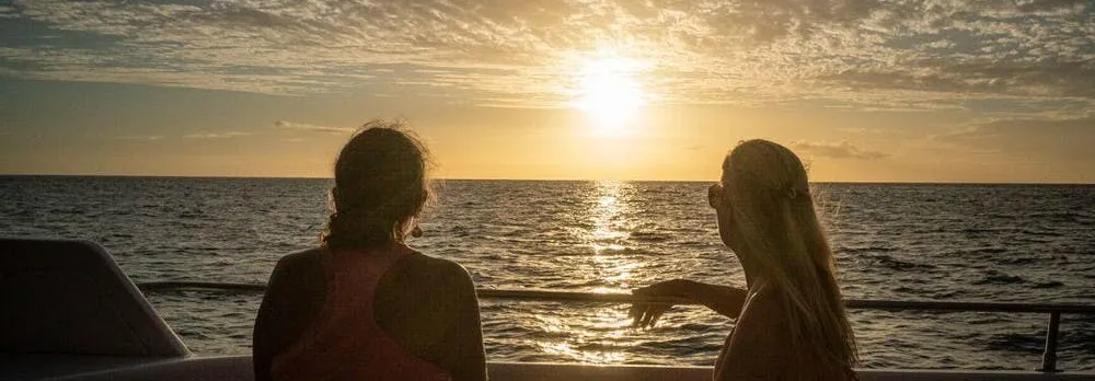 Combo sunset and manta ray snorkel experience