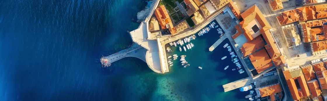 Old Town Dubrovnik tour with transport from Tivat
