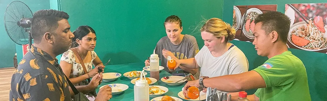 Evening food tour in Phnom Penh