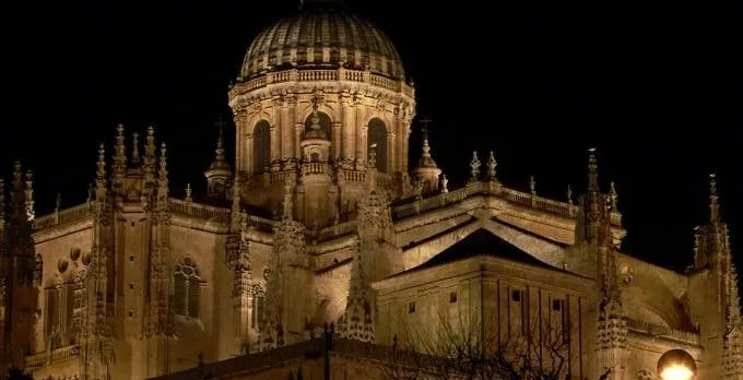 Salamanca by night walking tour