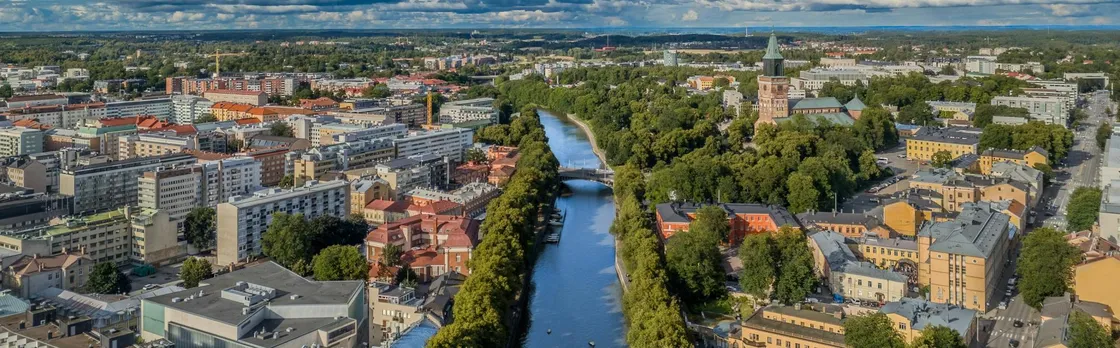 90-minute Turku walking tour with local guide