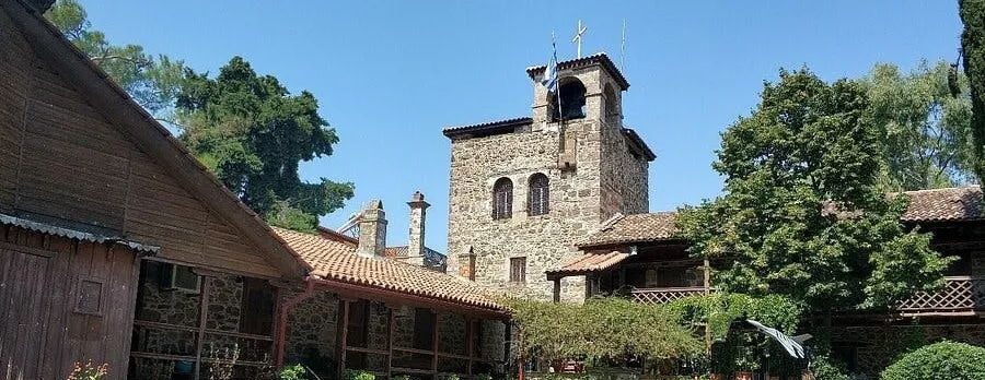 Full-day tour of Lesbos with monastery visit and lunch included