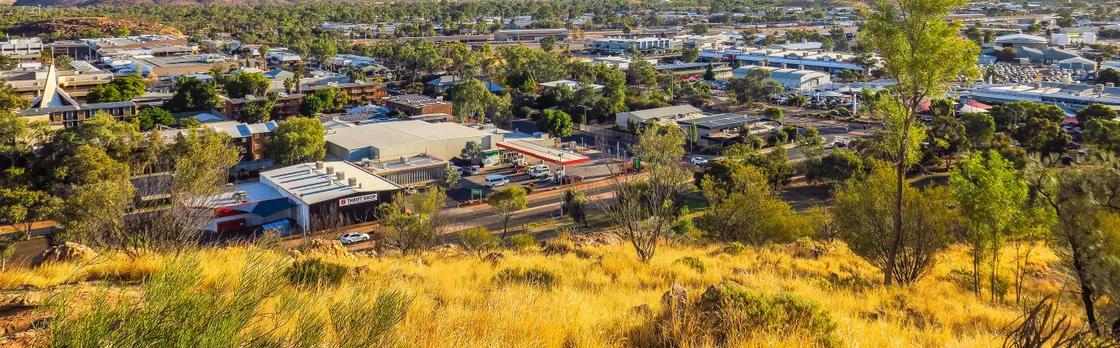 A town Like Alice full-day tour